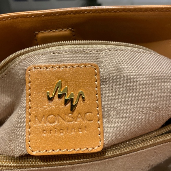 Monsac Vintage Leather Purse - Picture 3 of 8